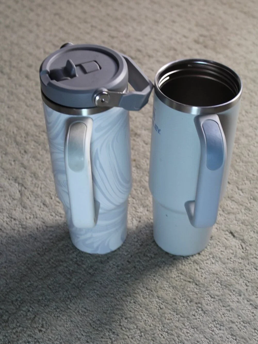 Set of 2 Stanley 30 Oz. Quencher Tumbler Polar Swirl Grey Marble & Grey (1 Lid)